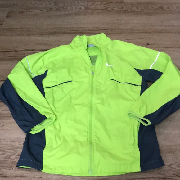 girls nike windbreaker